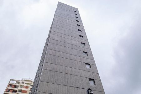 Apartamento à venda com 161m², 3 quartos e 1 vaga Apartamento à venda com 161m², 3 quartos e 1 vagaFachada