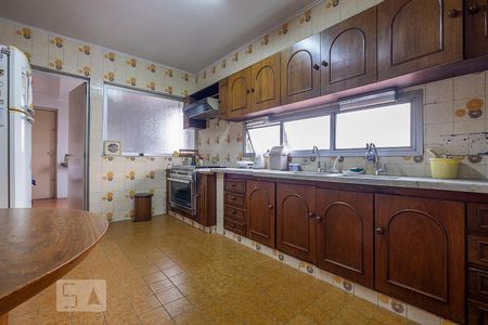 Apartamento à venda com 161m², 3 quartos e 1 vaga Apartamento à venda com 161m², 3 quartos e 1 vagaCozinha