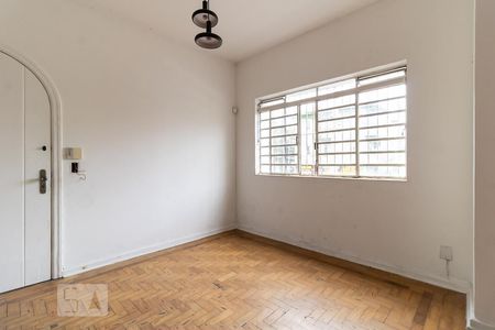 Casa à venda com 100m², 2 quartos e 2 vagasSala de Estar
