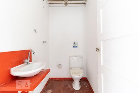 Casa à venda com 100m², 2 quartos e 2 vagasBanheiro 3