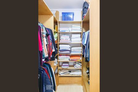 Casa à venda com 300m², 4 quartos e 3 vagasCloset da suíte 1