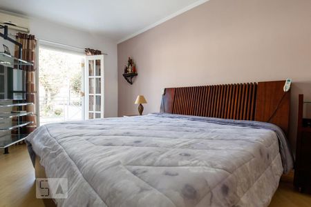 Casa à venda com 300m², 4 quartos e 3 vagasSuíte 1