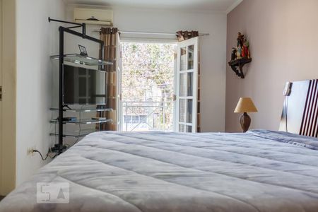 Casa à venda com 300m², 4 quartos e 3 vagasSuíte 1