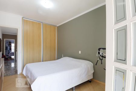 Casa à venda com 300m², 4 quartos e 3 vagasSuíte 3
