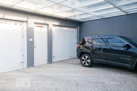 Casa à venda com 300m², 4 quartos e 3 vagasGaragem