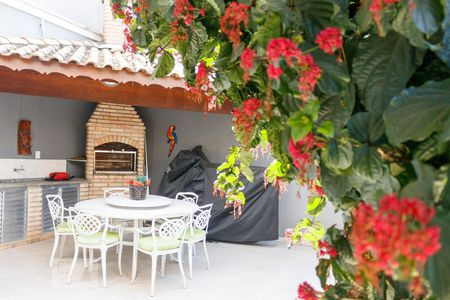 Casa à venda com 300m², 4 quartos e 3 vagasChurrasqueira