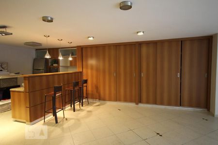 Casa à venda com 350m², 3 quartos e 4 vagasGaragem