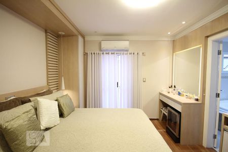 Casa à venda com 350m², 3 quartos e 4 vagasSuíte