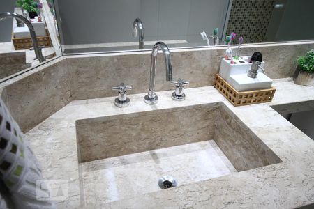 Casa à venda com 350m², 3 quartos e 4 vagasBanheiro