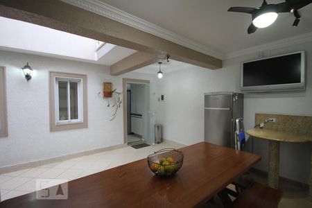 Casa à venda com 350m², 3 quartos e 4 vagasChurrasqueira