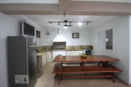 Casa à venda com 350m², 3 quartos e 4 vagasChurrasqueira