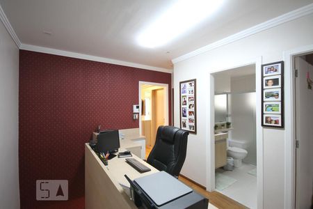 Casa à venda com 350m², 3 quartos e 4 vagasEscritório