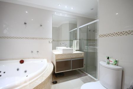 Casa à venda com 350m², 3 quartos e 4 vagasSuíte