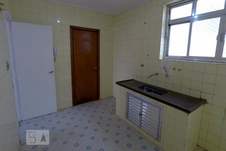 Cozinha de apartamento para alugar com 2 quartos, 85m² em Vila Deodoro, São Paulo