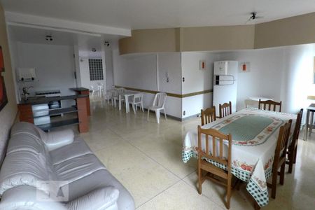 Apartamento para alugar com 85m², 2 quartos e sem vagaÁrea comum - Salão de festas