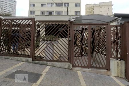 Apartamento para alugar com 85m², 2 quartos e sem vagaFachada