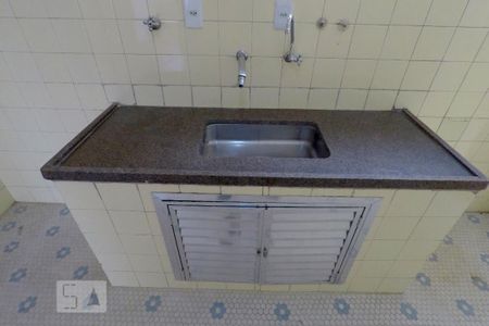 Cozinha de apartamento para alugar com 2 quartos, 85m² em Vila Deodoro, São Paulo