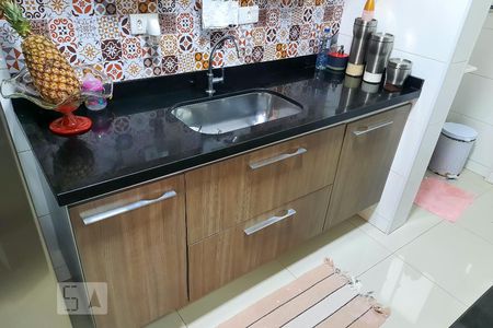 Apartamento à venda com 75m², 2 quartos e 1 vagaCozinha