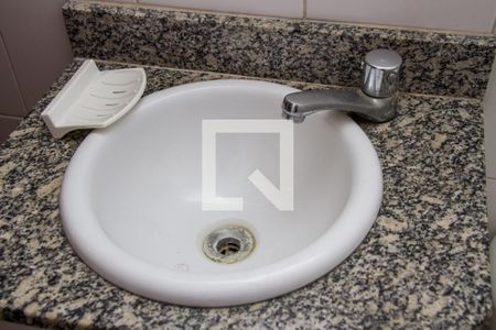 Casa de condomínio para alugar com 80m², 3 quartos e 1 vagaBanheiro Social