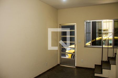 Sala de casa de condomínio para alugar com 3 quartos, 80m² em Todos Os Santos, Rio de Janeiro