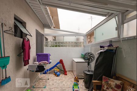 Casa de condomínio à venda com 58m², 2 quartos e 1 vaga Casa de condomínio à venda com 58m², 2 quartos e 1 vagaQuintal