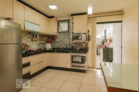 Casa de condomínio à venda com 58m², 2 quartos e 1 vaga Casa de condomínio à venda com 58m², 2 quartos e 1 vagaCozinha