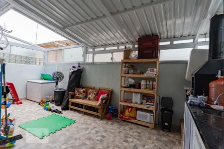 Casa de condomínio à venda com 58m², 2 quartos e 1 vaga Casa de condomínio à venda com 58m², 2 quartos e 1 vagaQuintal