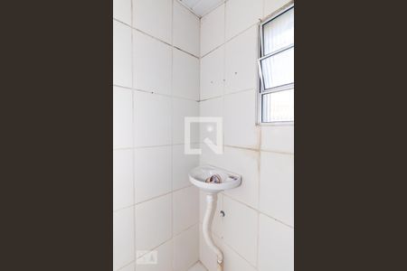 Banheiro de kitnet/studio para alugar com 1 quarto, 30m² em Vila Ede, São Paulo