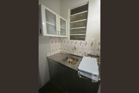 Cozinha de apartamento à venda com 1 quarto, 25m² em Catete, Rio de Janeiro