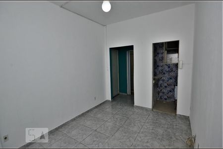 Quarto de kitnet/studio para alugar com 1 quarto, 25m² em Centro, Rio de Janeiro