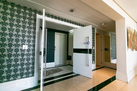 Hall de Entrada de apartamento à venda com 4 quartos, 355m² em Jardim Analia Franco, São Paulo