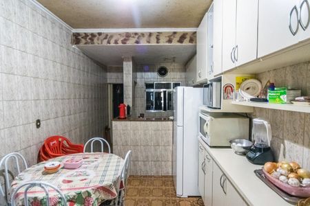 Casa à venda com 200m², 4 quartos e 1 vaga Casa à venda com 200m², 4 quartos e 1 vagaCozinha
