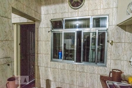 Casa à venda com 200m², 4 quartos e 1 vaga Casa à venda com 200m², 4 quartos e 1 vagaCozinha