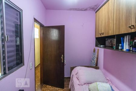 Casa à venda com 200m², 4 quartos e 1 vaga Casa à venda com 200m², 4 quartos e 1 vagaQuarto 2