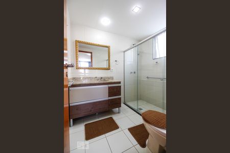 Apartamento à venda com 300m², 3 quartos e 3 vagasBanheiro da Suíte 3