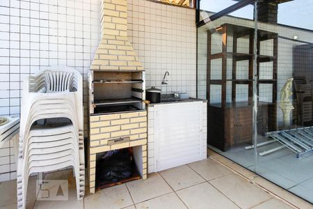 Apartamento à venda com 300m², 3 quartos e 3 vagasChurrasqueira