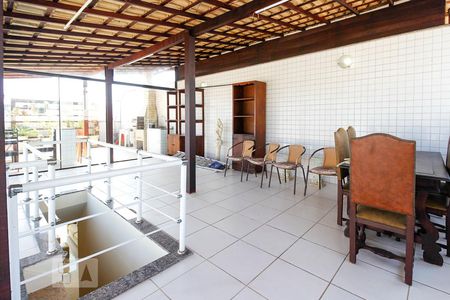 Apartamento à venda com 300m², 3 quartos e 3 vagasCobertura