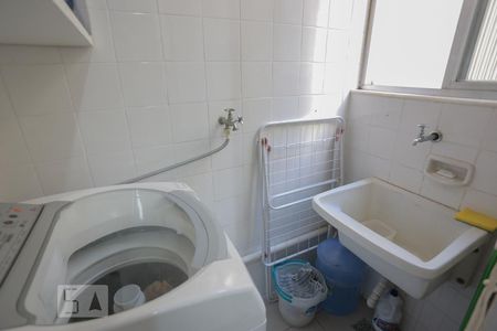 Apartamento à venda com 65m², 2 quartos e 1 vagaÁrea de Serviço