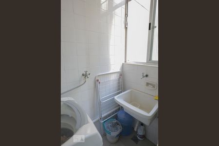 Apartamento à venda com 65m², 2 quartos e 1 vagaÁrea de Serviço