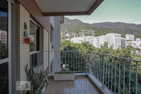 Apartamento à venda com 65m², 2 quartos e 1 vagaVaranda da Sala