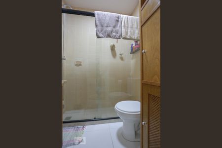 Apartamento à venda com 65m², 2 quartos e 1 vagaBanheiro Social