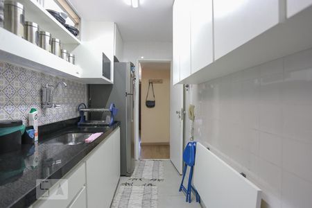 Apartamento à venda com 65m², 2 quartos e 1 vagaCozinha