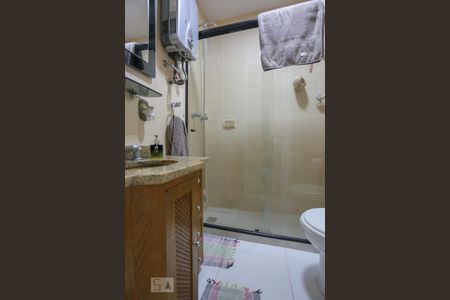 Apartamento à venda com 65m², 2 quartos e 1 vagaBanheiro Social