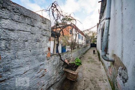 Casa à venda com 118m², 4 quartos e 4 vagas Casa à venda com 118m², 4 quartos e 4 vagasPátio Fundos