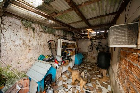 Casa à venda com 118m², 4 quartos e 4 vagas Casa à venda com 118m², 4 quartos e 4 vagasPátio Fundos