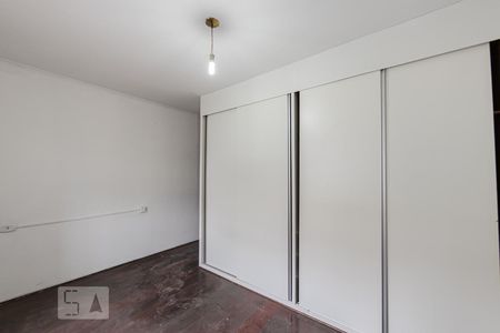 Casa à venda com 262m², 4 quartos e 2 vagasSuite