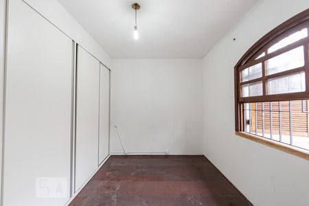 Casa à venda com 262m², 4 quartos e 2 vagasSuite