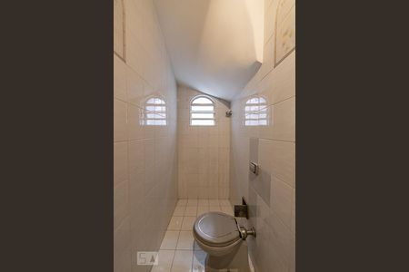 Casa à venda com 262m², 4 quartos e 2 vagasLavabo