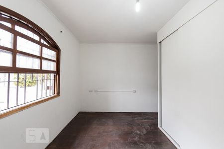 Casa à venda com 262m², 4 quartos e 2 vagasSuite