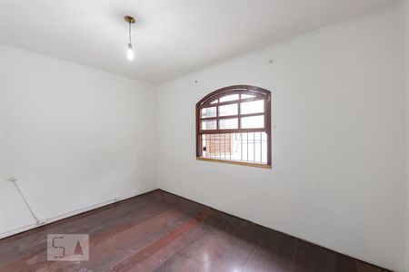 Casa à venda com 262m², 4 quartos e 2 vagasSuite